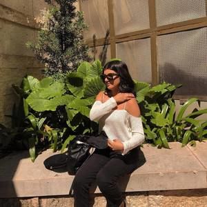 Meet your Posher, Lisette